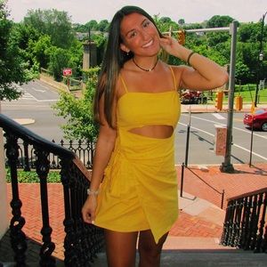 Meet your Posher, Gabriella